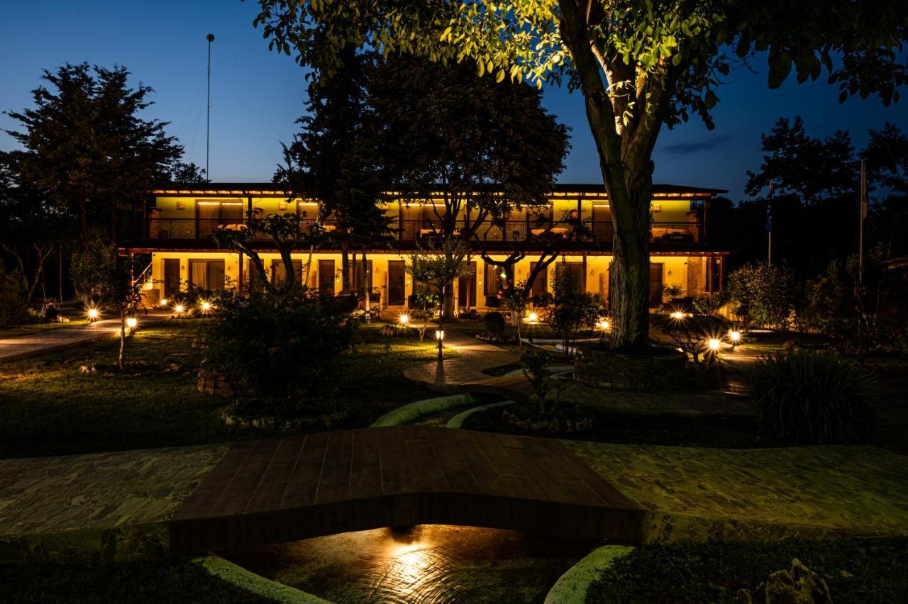 Simi Luxury Suites Plaka Litóchoro Exterior foto