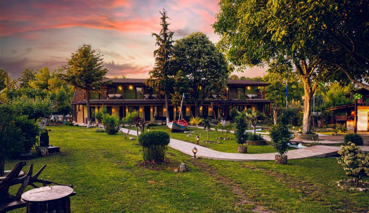 Simi Luxury Suites Plaka Litóchoro Exterior foto