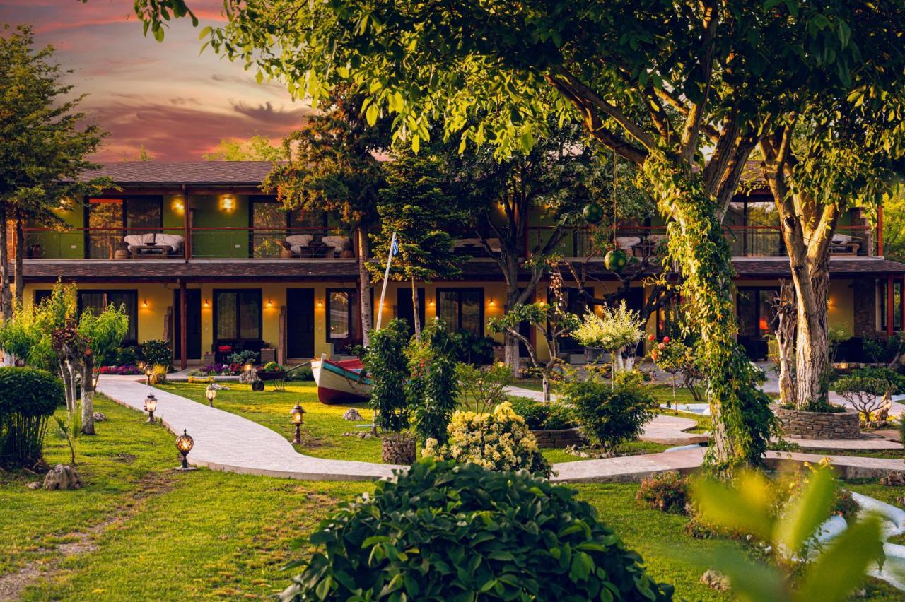 Simi Luxury Suites Plaka Litóchoro Exterior foto