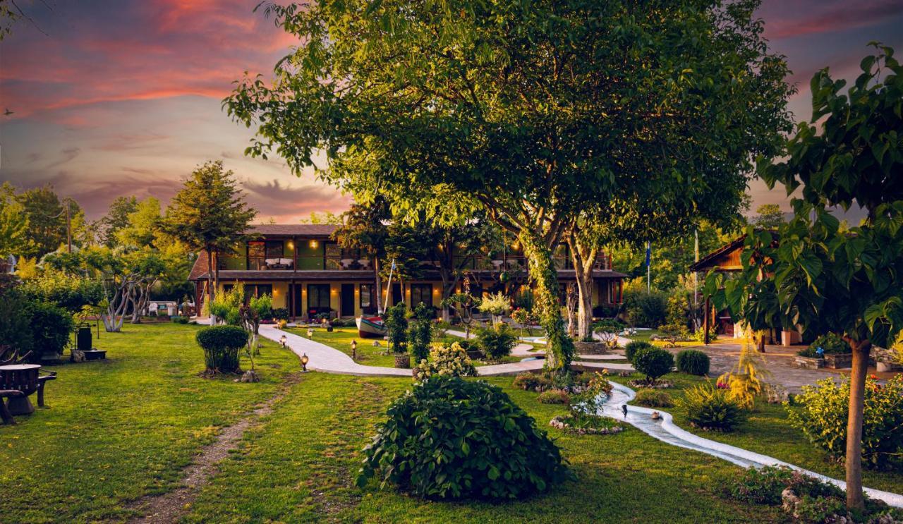 Simi Luxury Suites Plaka Litóchoro Exterior foto