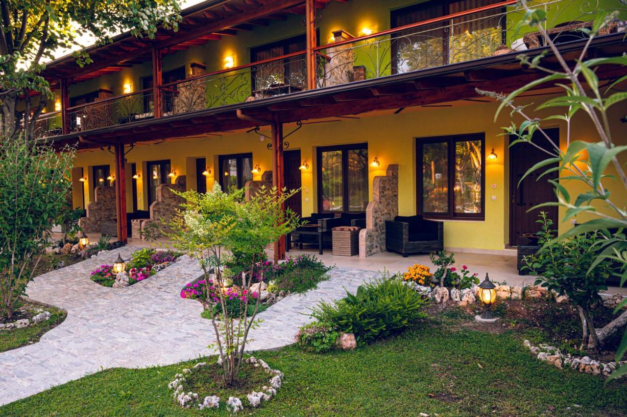 Simi Luxury Suites Plaka Litóchoro Exterior foto