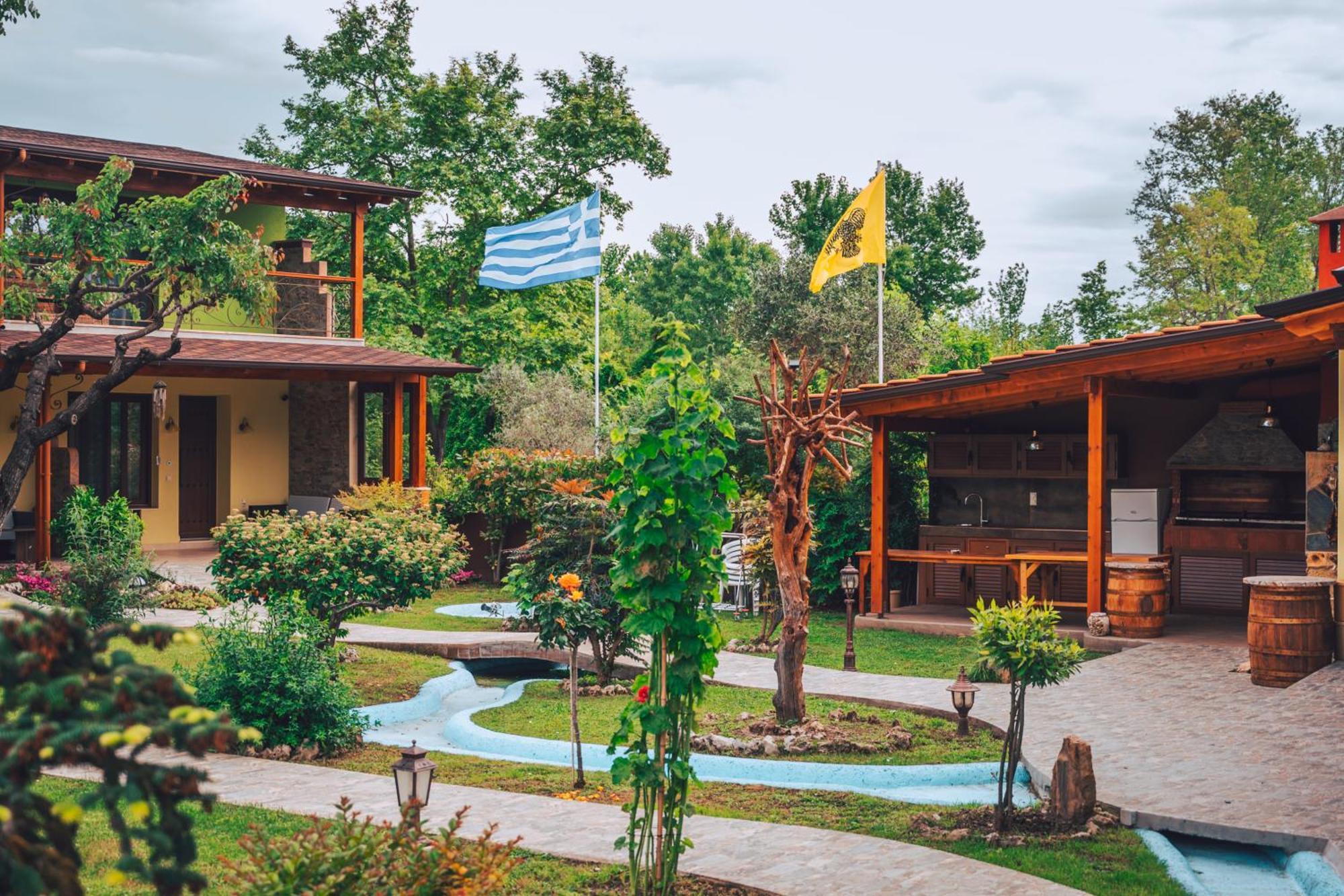 Simi Luxury Suites Plaka Litóchoro Exterior foto